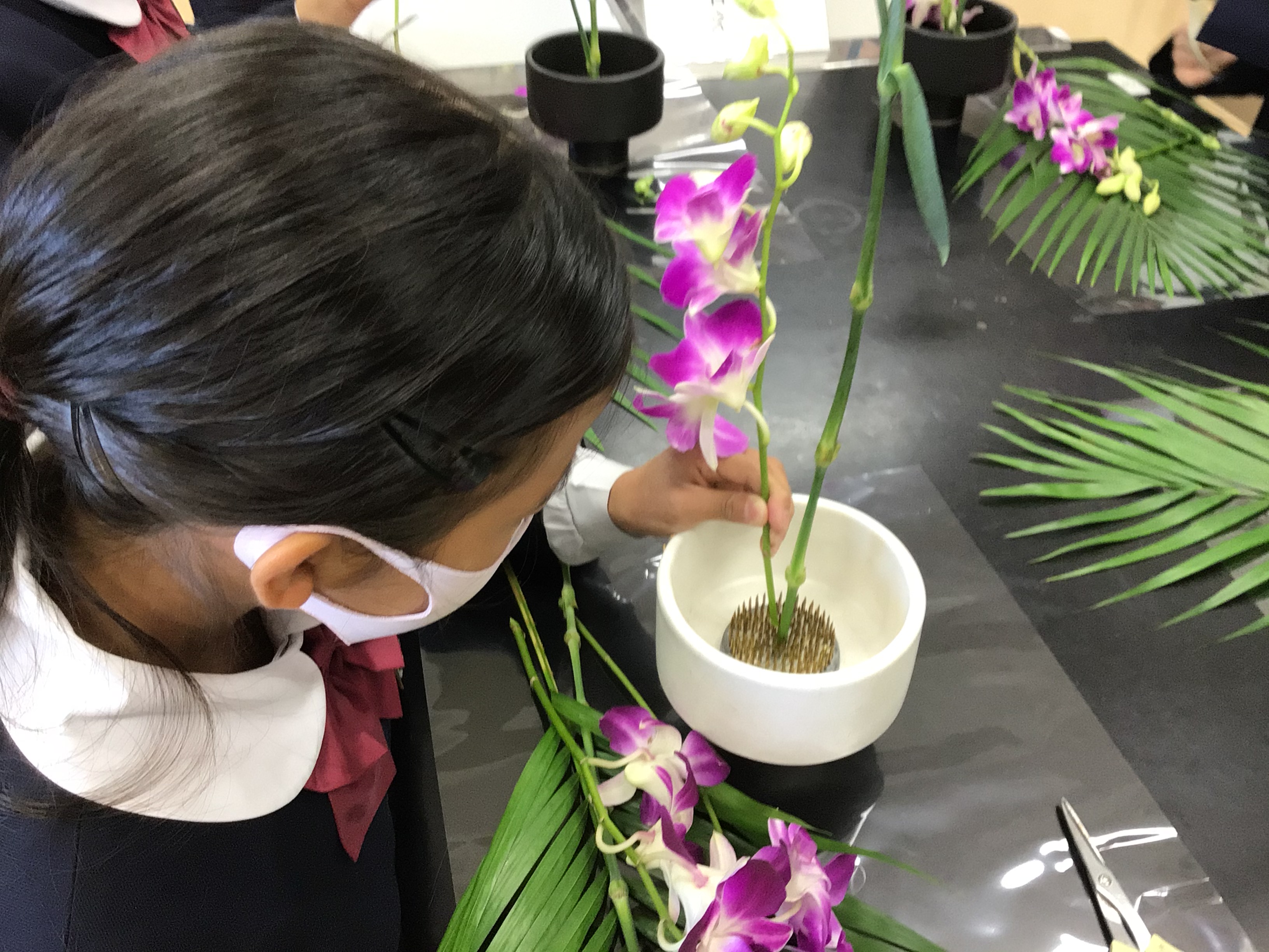 ４年生礼法 花を生ける お知らせ 城南学園小学校