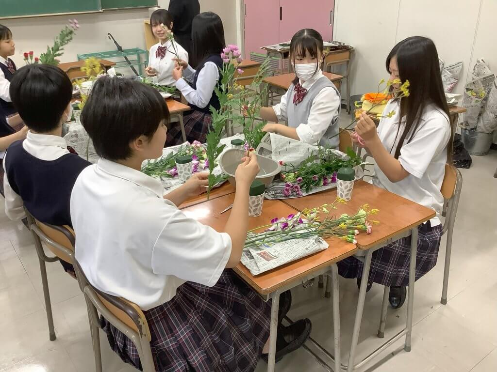 総合学習(華道)